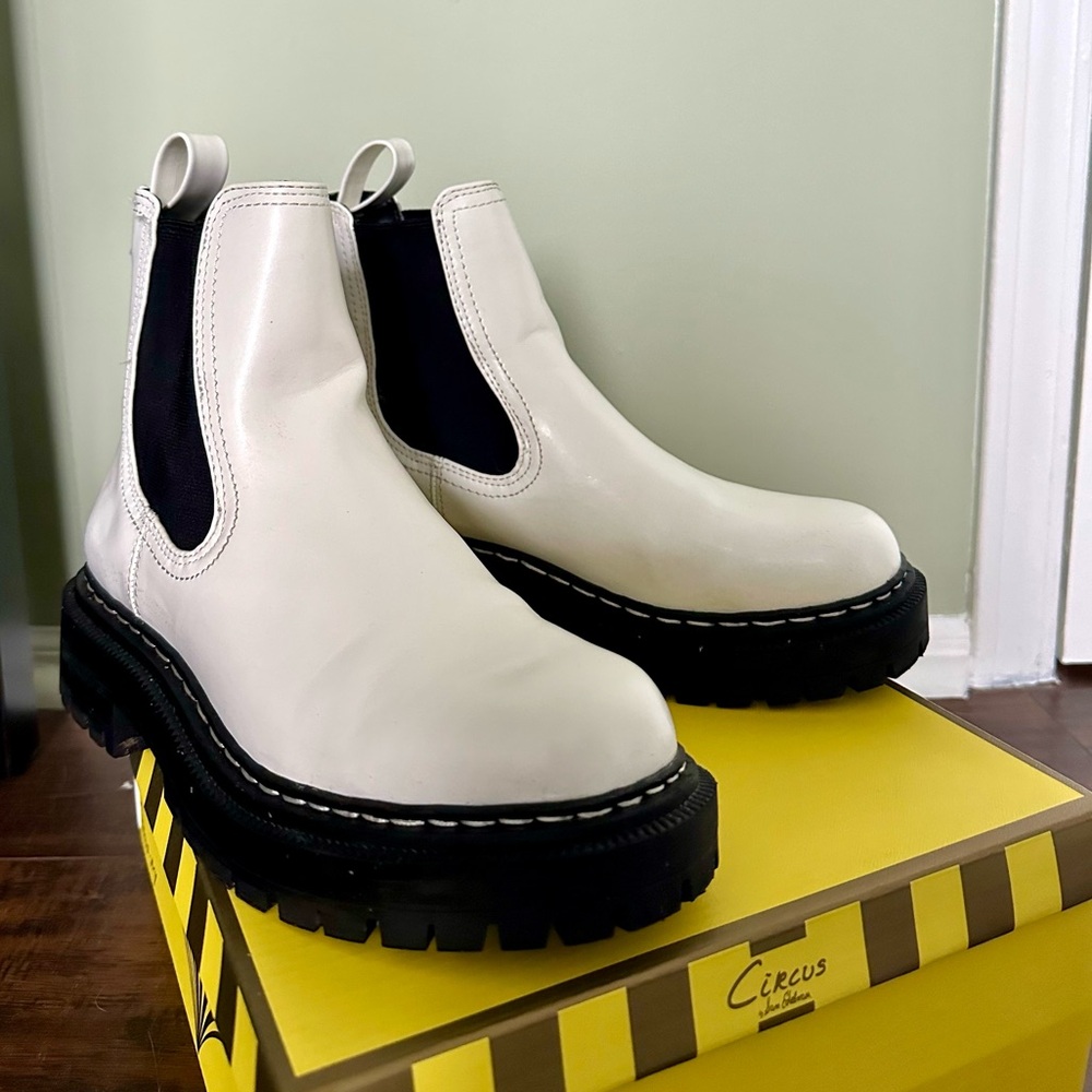 White Leather Platform Ankle Chelsea Boots